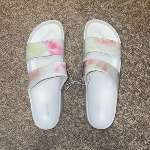 Old Navy Tie Dye Sandals